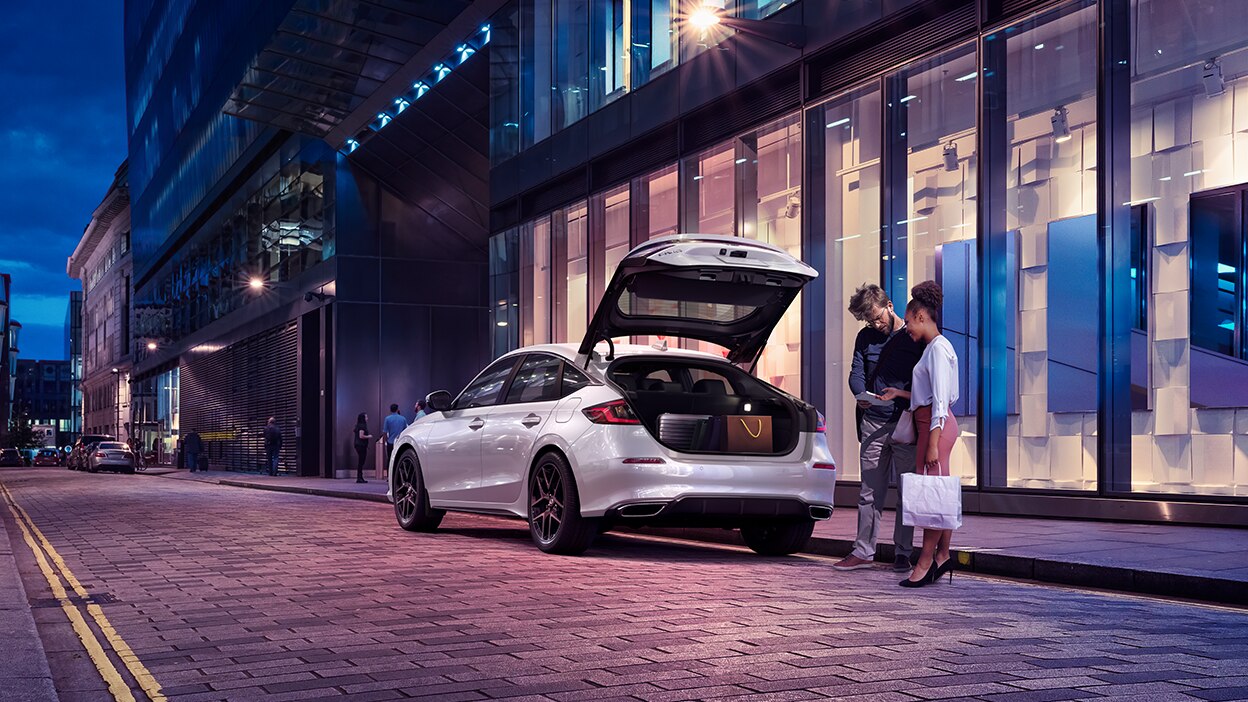 Honda_Civic_Hatchback_exterior_gallery_CVH22_MY23_002_SportTouring_PWP