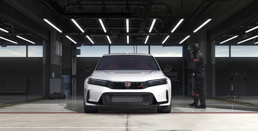 MY24_Civic_TypeR_1200x500_Desktop_OverviewGalleryExterior_12
