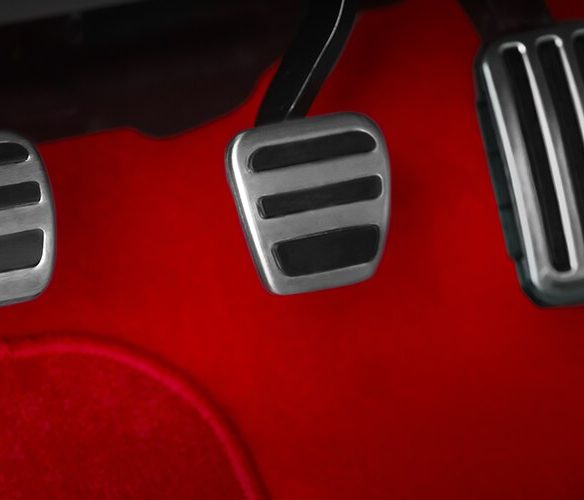 MY24_Civic_TypeR_1200x500_Desktop_OverviewGalleryInterior_06