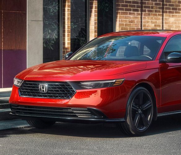 MY25_Accord_1200x500_Desktop_OverviewGallery_Exterior_08