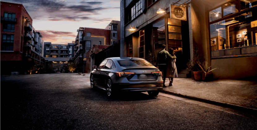 MY25_Civic_Sedan_1248x702_Desktop_OverviewGallery_Exterior_05