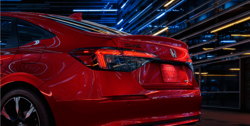 MY25_Civic_Sedan_1248x702_Desktop_OverviewGallery_Exterior_10