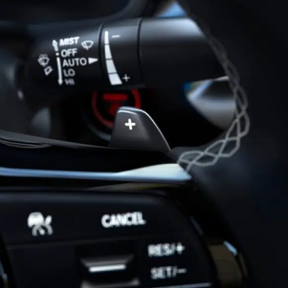 MY25_Civic_Sedan_1248x702_Desktop_OverviewGallery_Interior_10