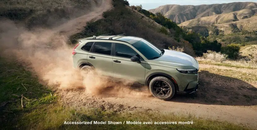 MY26_CR-V_1248x500_Desktop_OverviewGalleryExterior_02