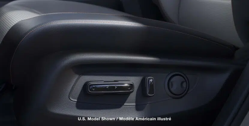 MY26_CR-V_1248x500_Desktop_OverviewGalleryInterior_02