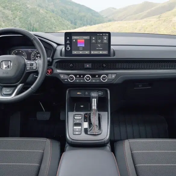 MY26_CR-V_1248x500_Desktop_OverviewGalleryInterior_07