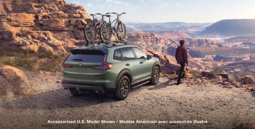 MY26_CR-V_1248x500_Desktop_OverviewGalleryExterior_04