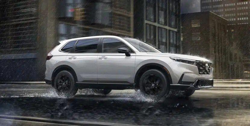 MY26_CR-V_1248x500_Desktop_OverviewGalleryExterior_12